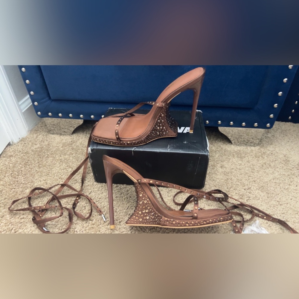 Woman’s Strap Heel